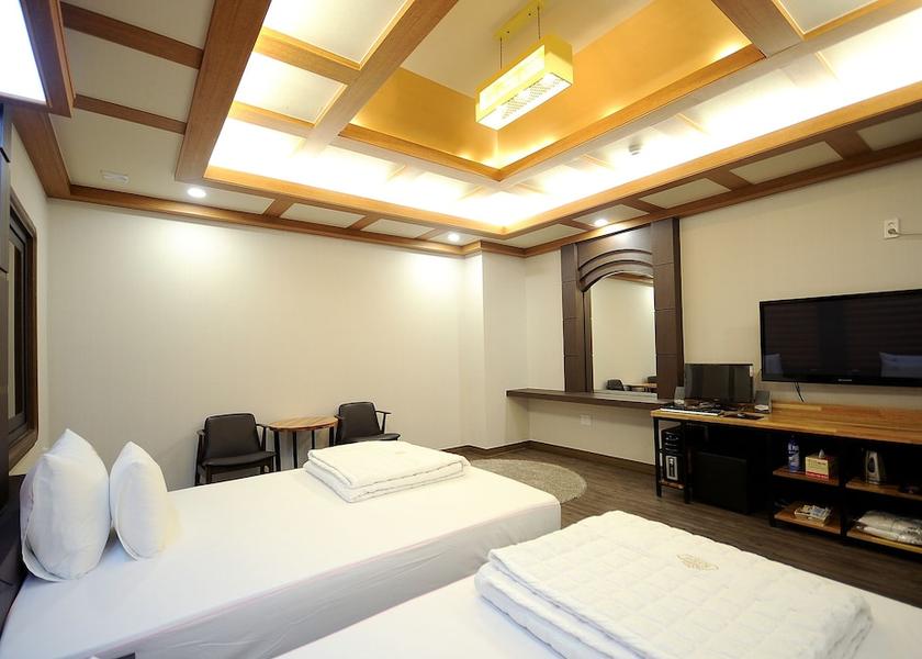  Busan Room