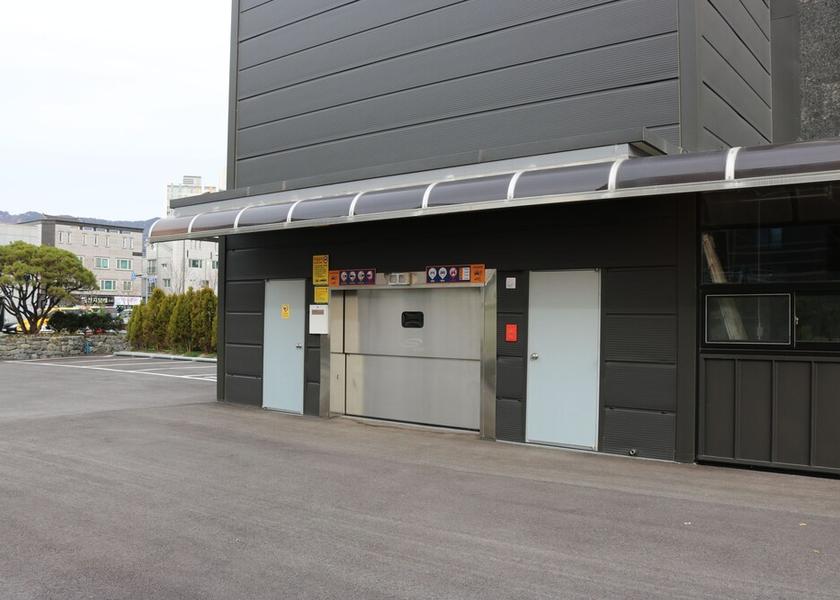 South Gyeongsang Yangsan Parking