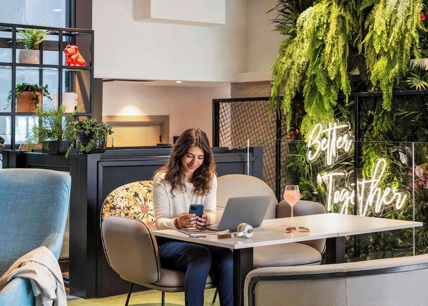 Brittany Rennes Lobby