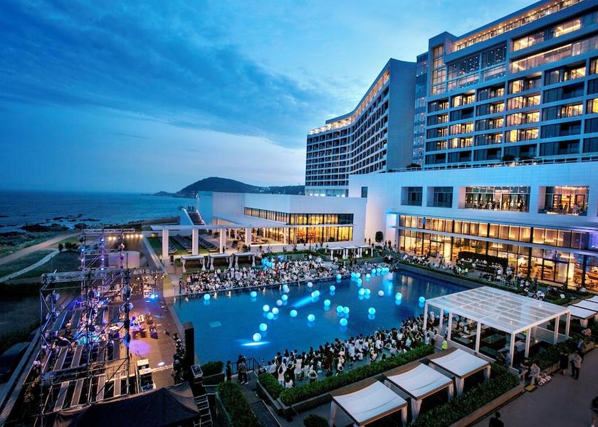  Busan Outdoor pool