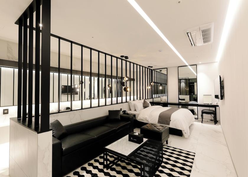 Gyeonggi Yongin Room