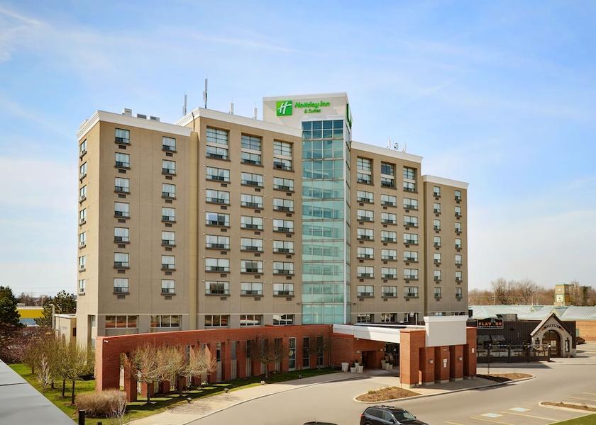 Ontario London Exterior Detail