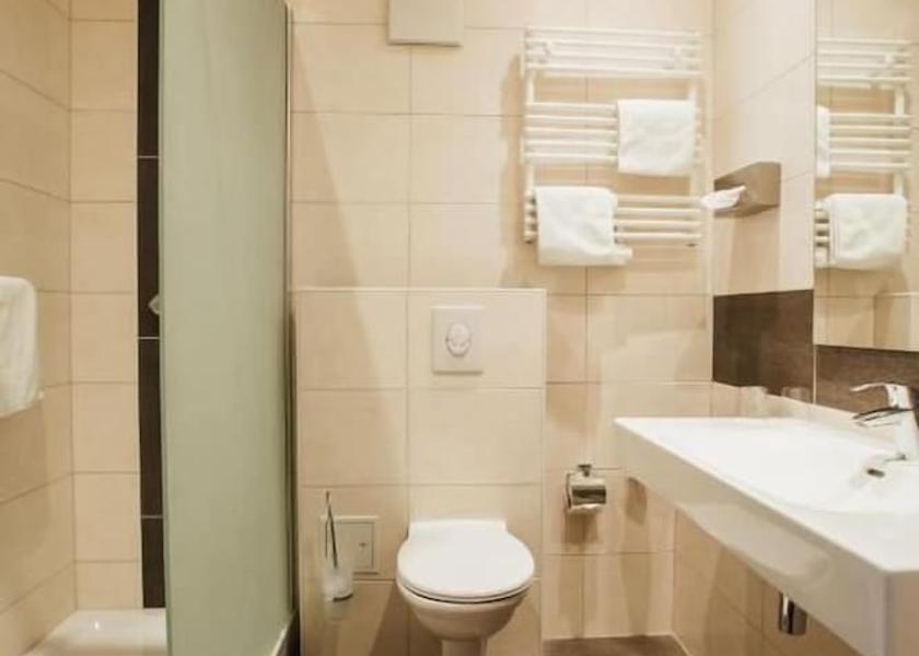 North Rhine-Westphalia Düsseldorf Bathroom