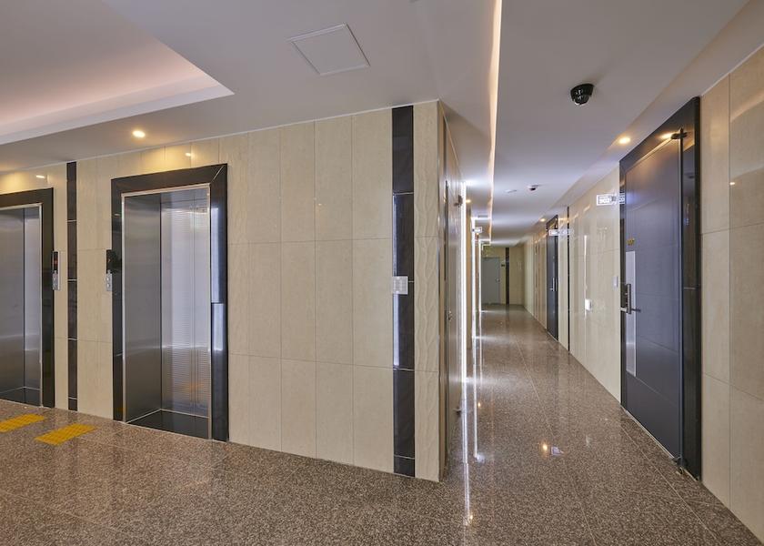  Gwangju Hallway