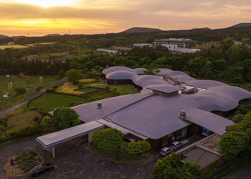 Jeju Seogwipo Exterior Detail
