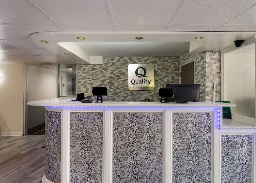 Illinois Aurora Lobby