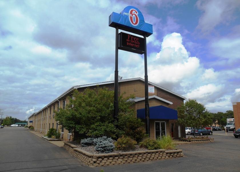 Wisconsin Eau Claire Property Grounds