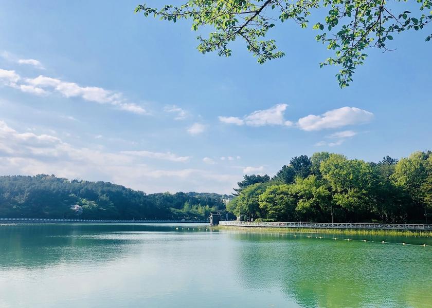 South Gyeongsang Changwon Lake
