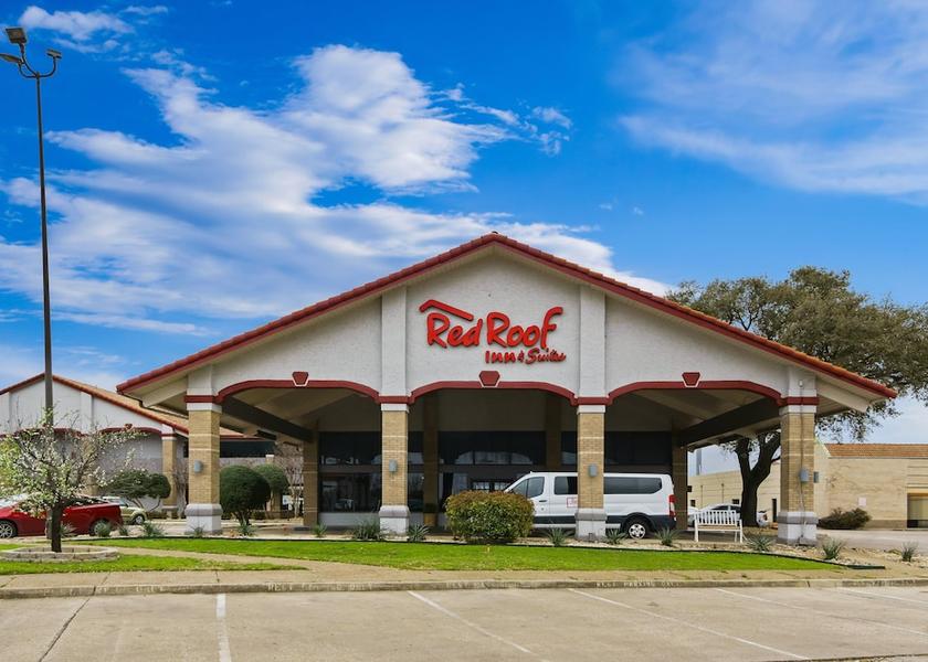 Texas Irving Exterior Detail
