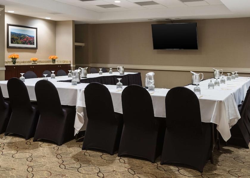 Ohio Cincinnati Meeting Room