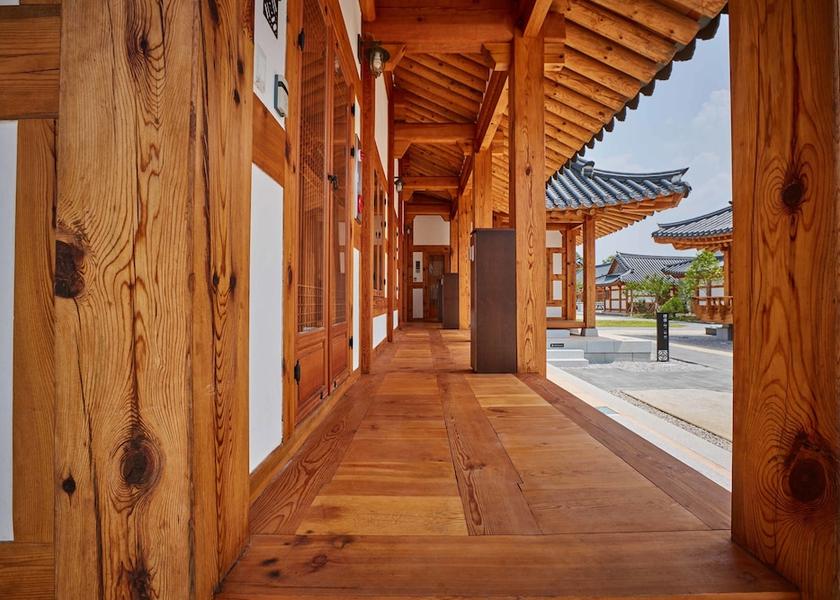 Jeonbuk Namwon Porch