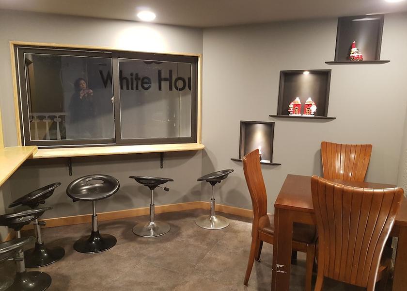 Gangwon Sokcho Interior detail
