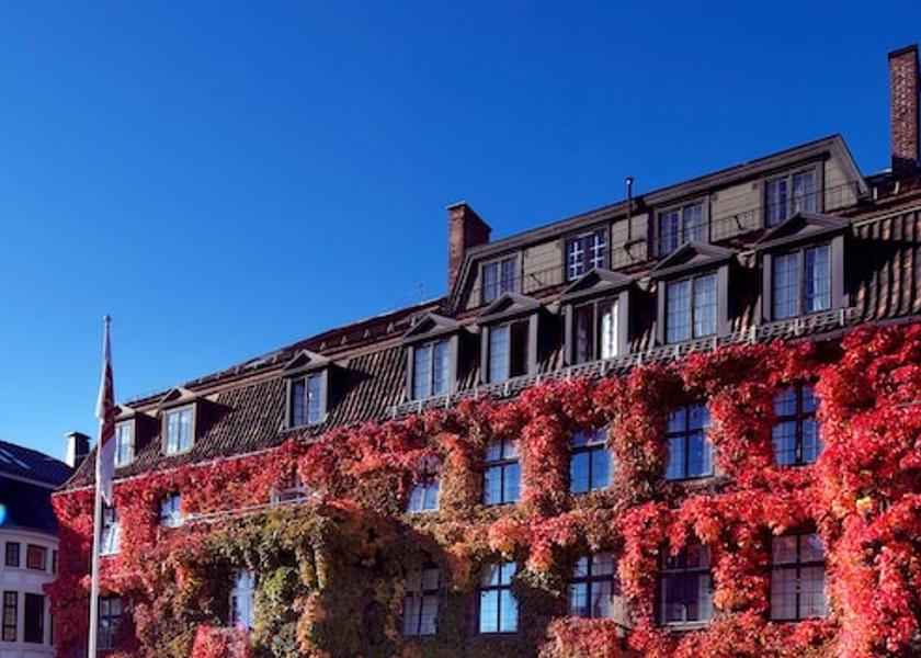  Oslo Facade
