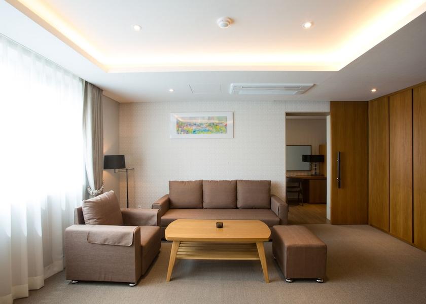 South Gyeongsang Tongyeong Living Area