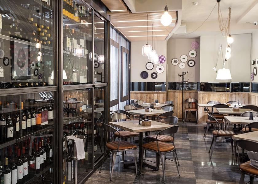 Community of Madrid Madrid Meeting Room