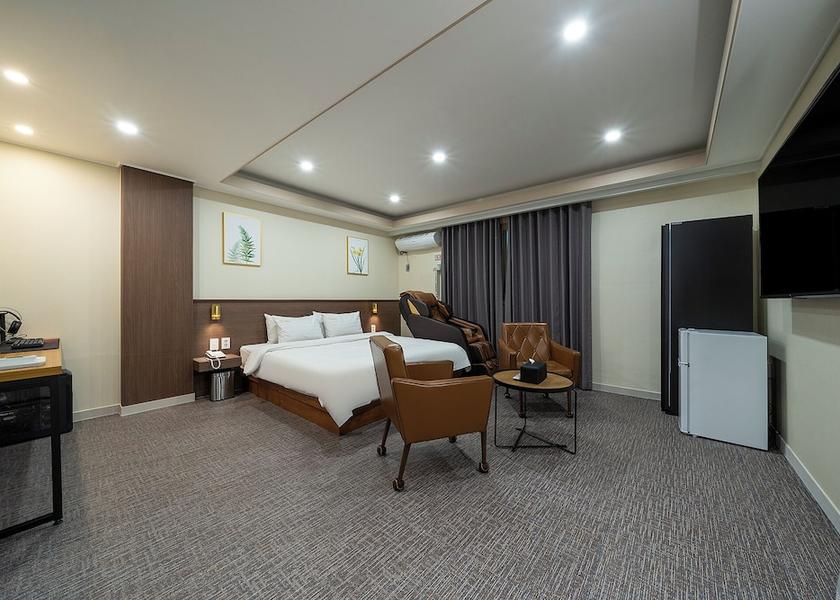 North Chungcheong Jecheon Room