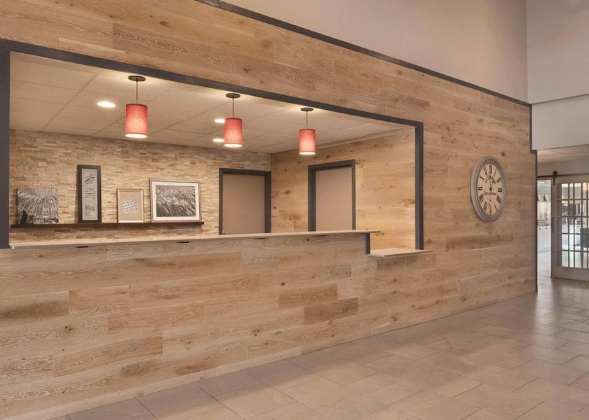 Wisconsin Germantown Lobby