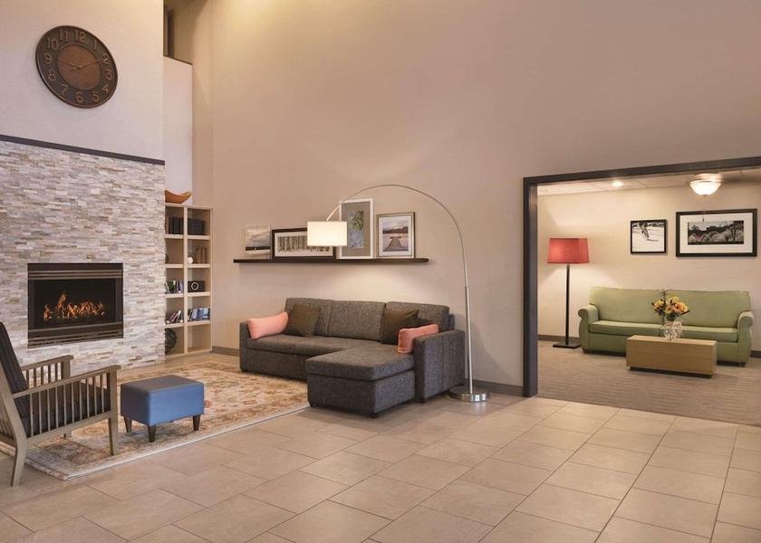 Wisconsin Germantown Lobby