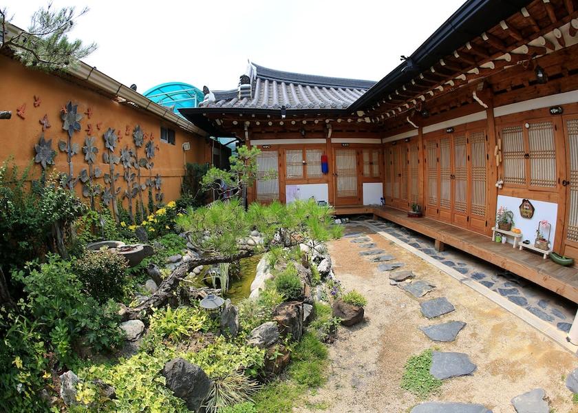 Jeonbuk Jeonju Interior Entrance