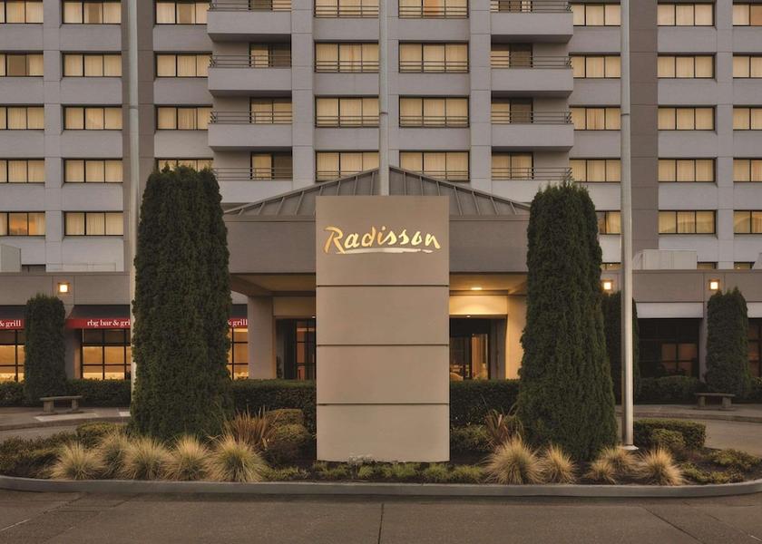 Washington SeaTac Exterior Detail