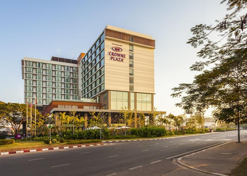  Vientiane Exterior Detail