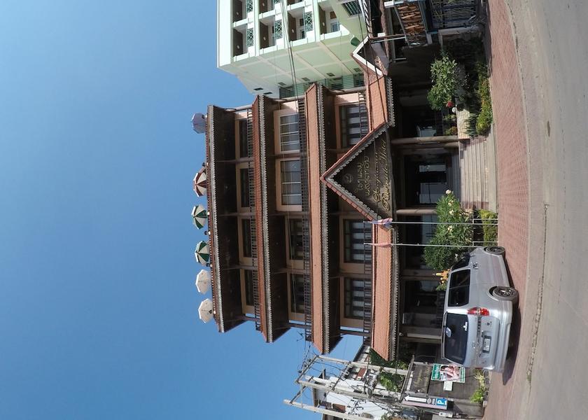  Vientiane Facade