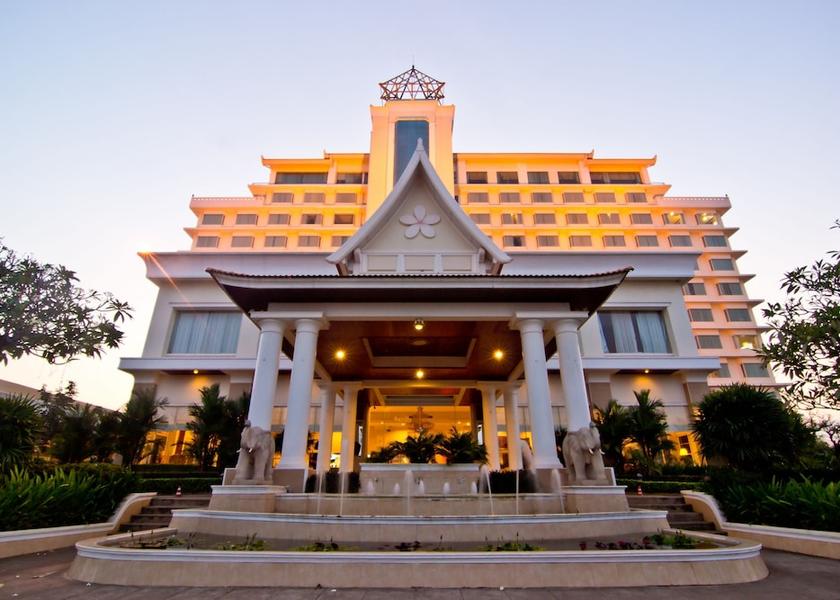 Champasak Province Pakse Front of property