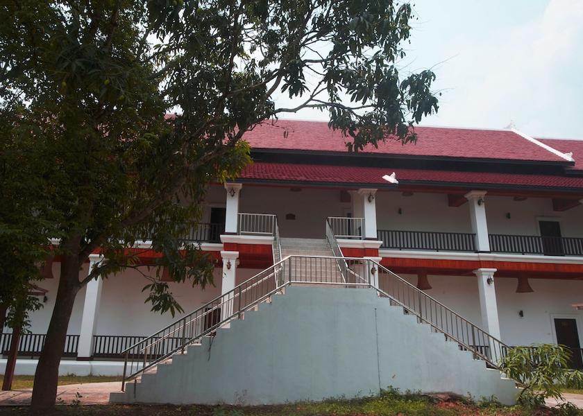  Pak Ou Exterior Detail