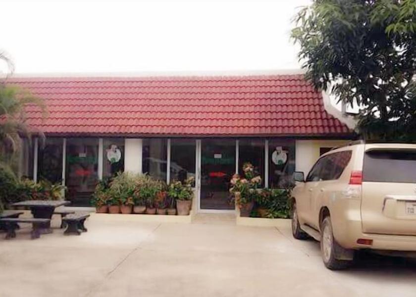  Luang Prabang Food Court