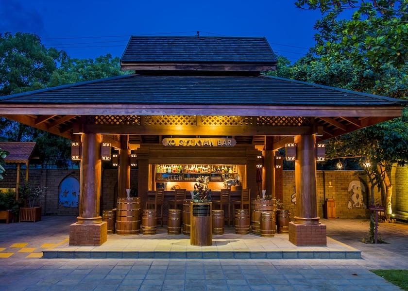 Mandalay Region Nyaung-U Poolside bar