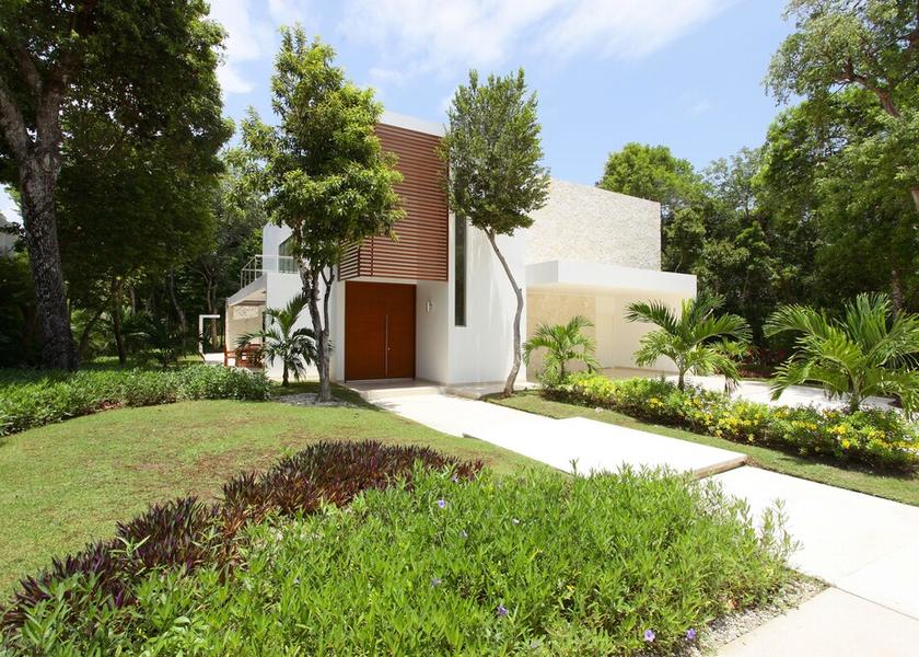 Quintana Roo Akumal Facade