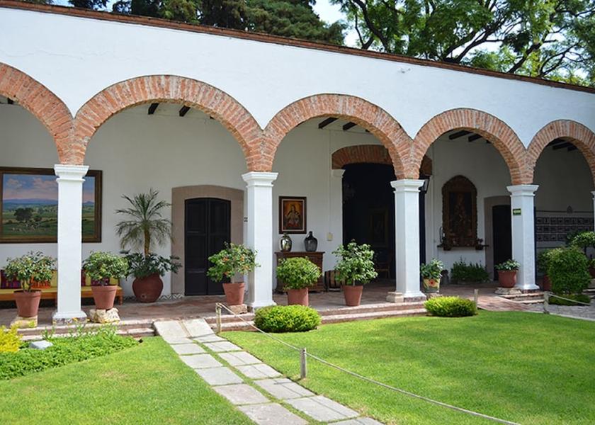 Guanajuato San Francisco del Rincon Interior Entrance