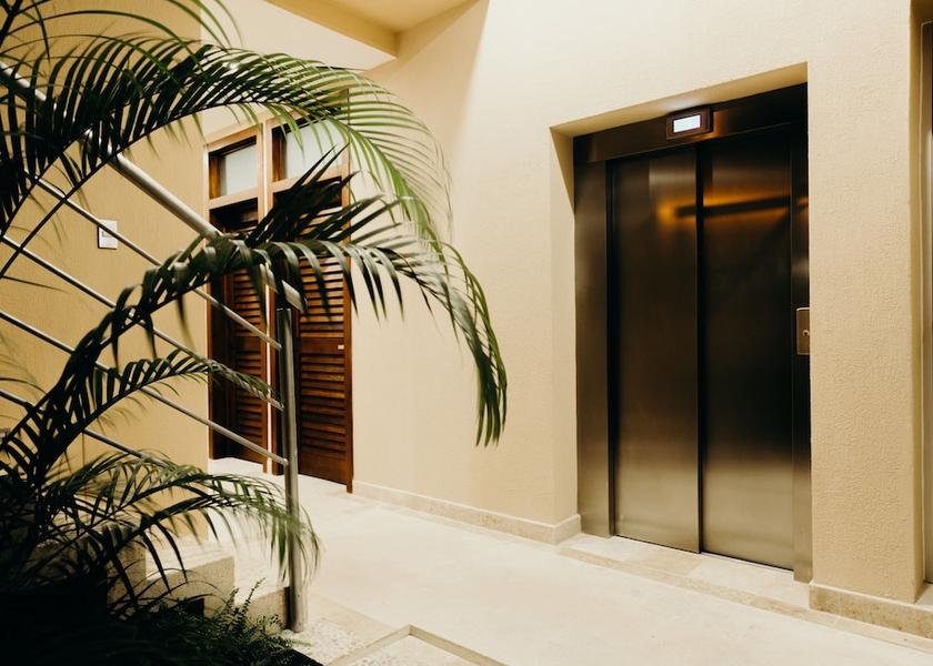 Quintana Roo Tulum Interior Entrance