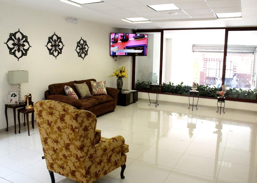 Veracruz Orizaba Lobby sitting area