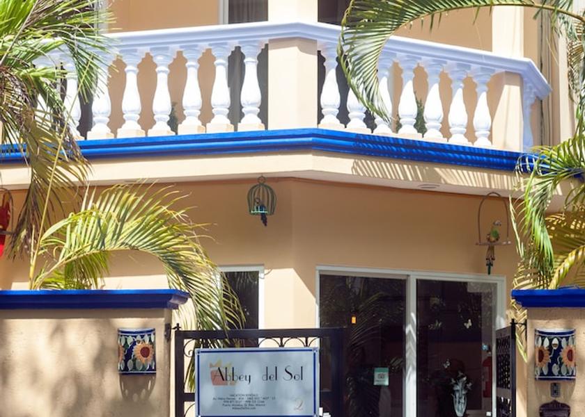 Quintana Roo Puerto Morelos Facade