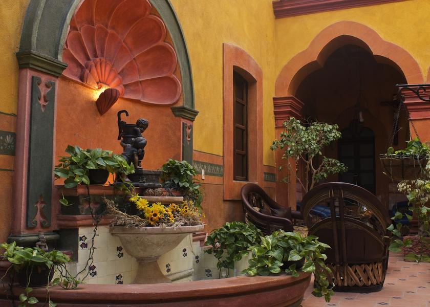 Guanajuato Pozos Fountain