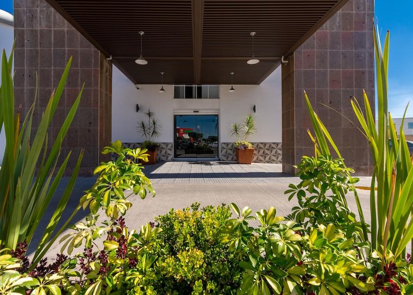 Guanajuato Salamanca Property entrance