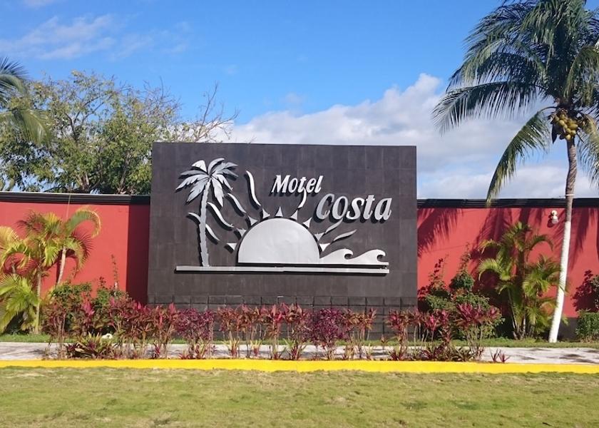 Quintana Roo Cancun Facade