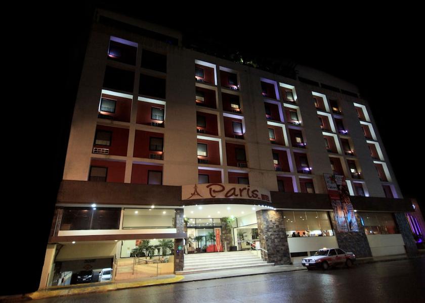 Veracruz Poza Rica Front of property - evening/night