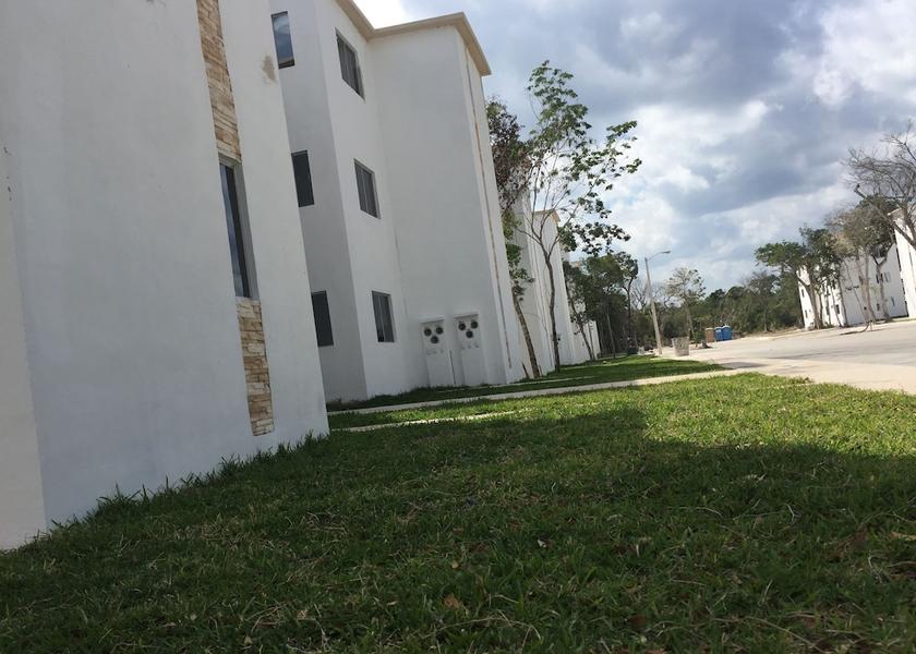 Quintana Roo Puerto Morelos Interior Entrance