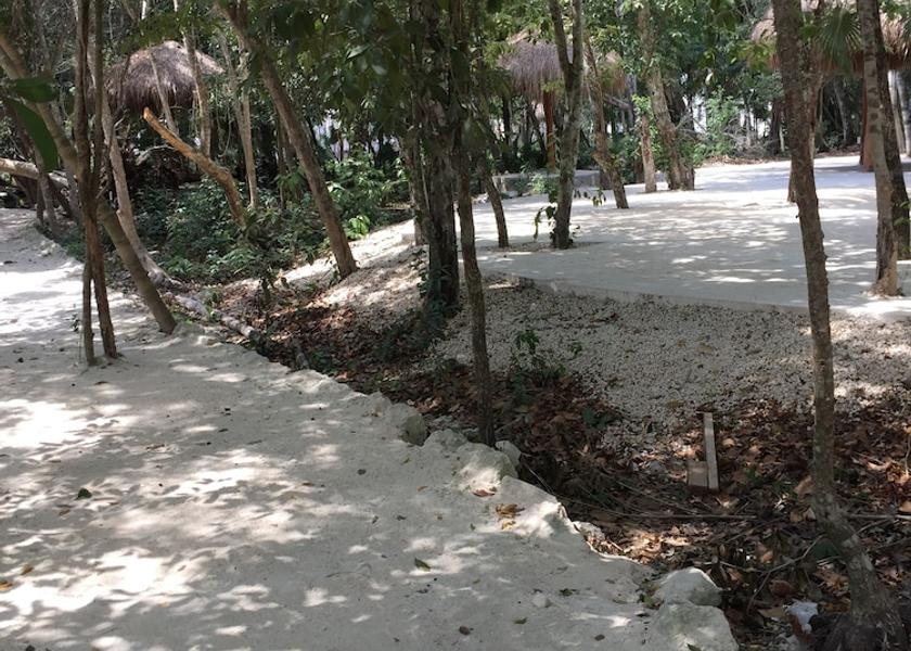 Quintana Roo Puerto Morelos Property Grounds