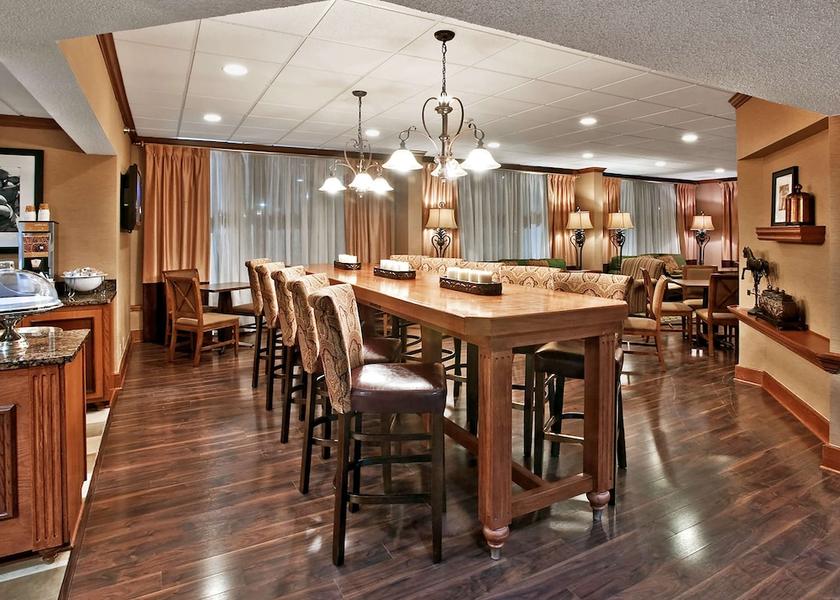 Kentucky Bowling Green Lobby