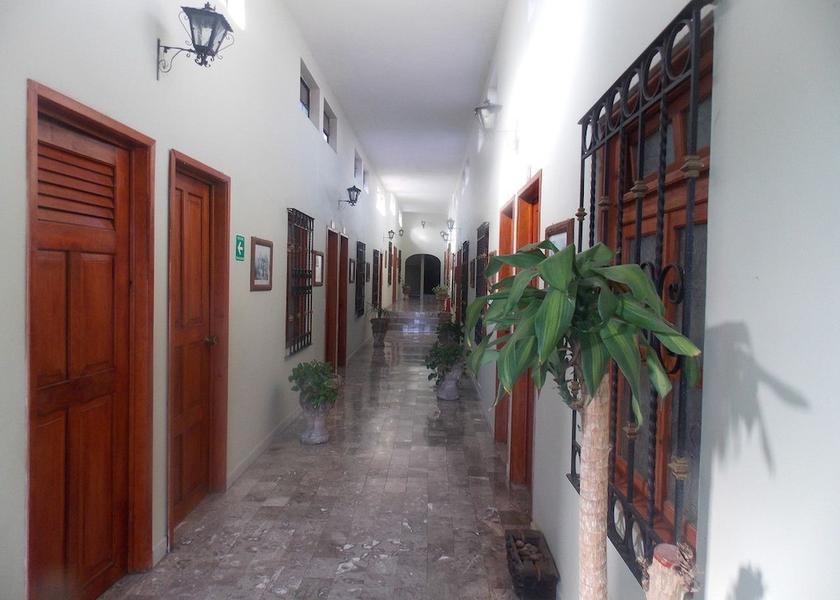 Jalisco Jocotepec Hallway