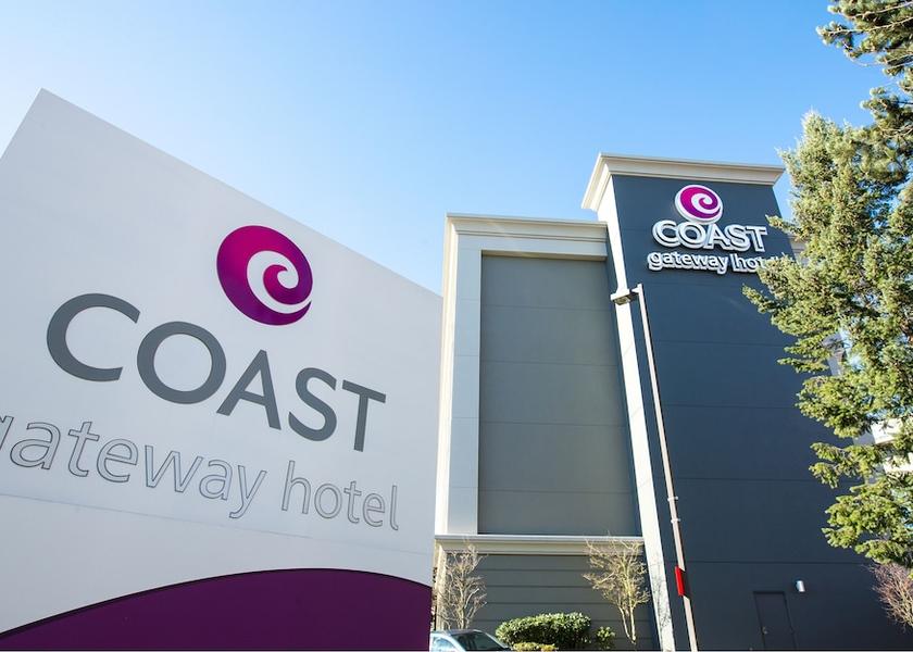 Washington SeaTac Facade