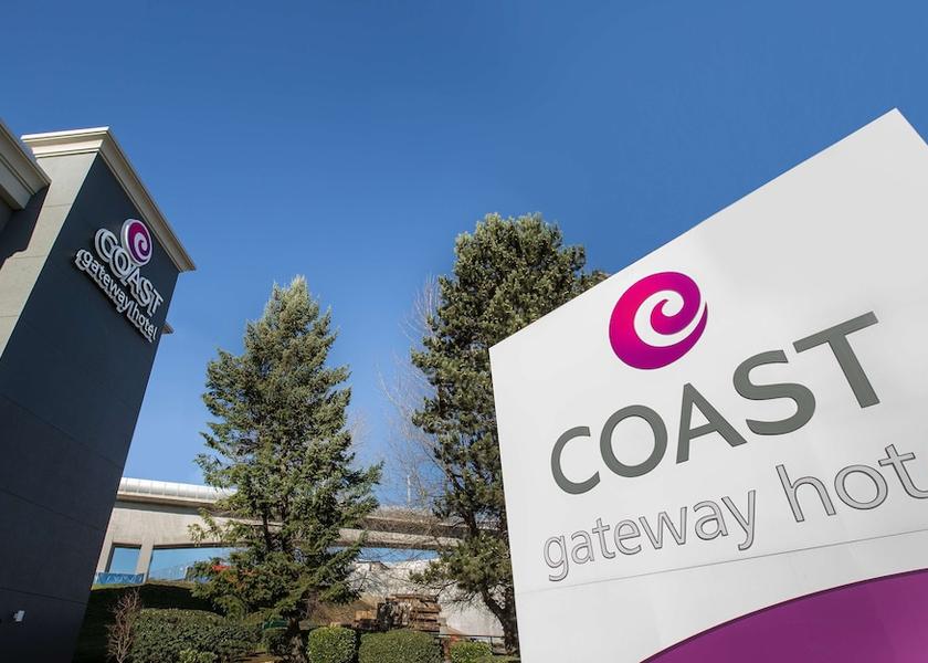 Washington SeaTac Exterior Detail