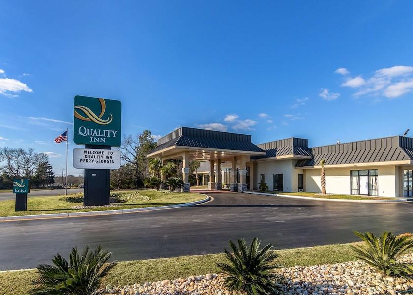 Georgia Perry Exterior Detail