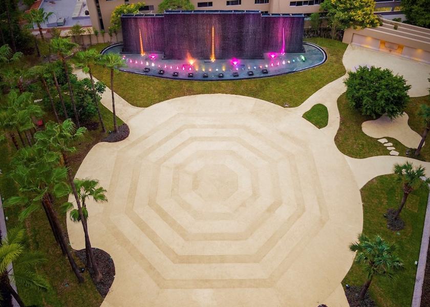  San Pedro Exterior Detail