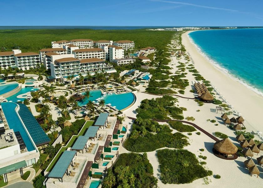 Quintana Roo Punta Sam Exterior Detail