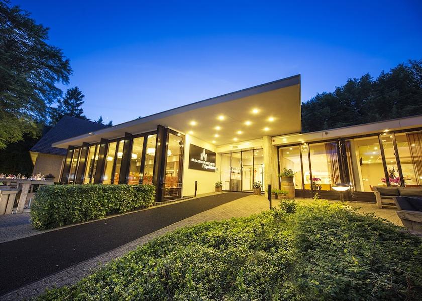Gelderland Garderen Front of property - evening/night