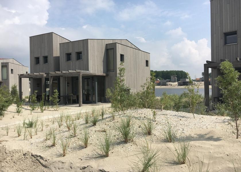 South Holland Ouddorp Property Grounds